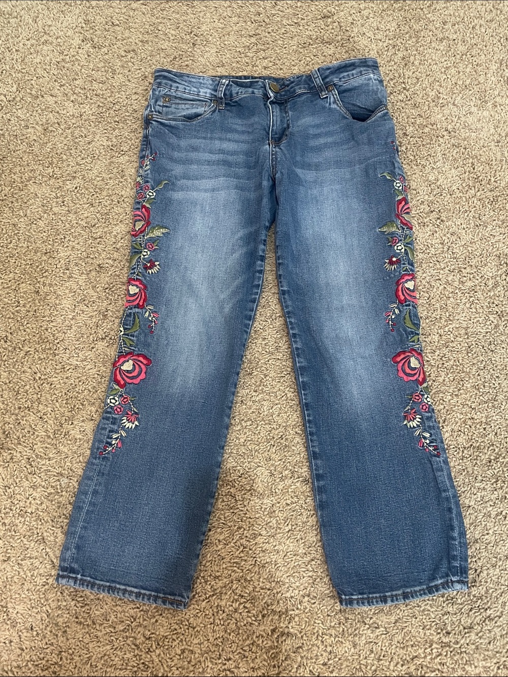 Kut from the Kloth Blue Jeans with Pink & Green Floral Embroidery